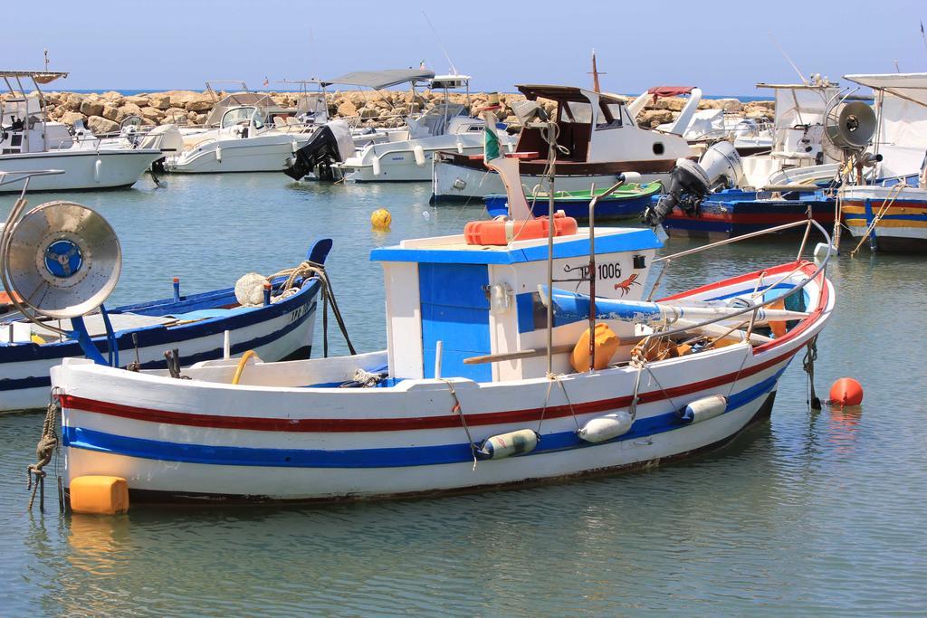 Appartamenti Pomelia Punta Secca Exterior foto