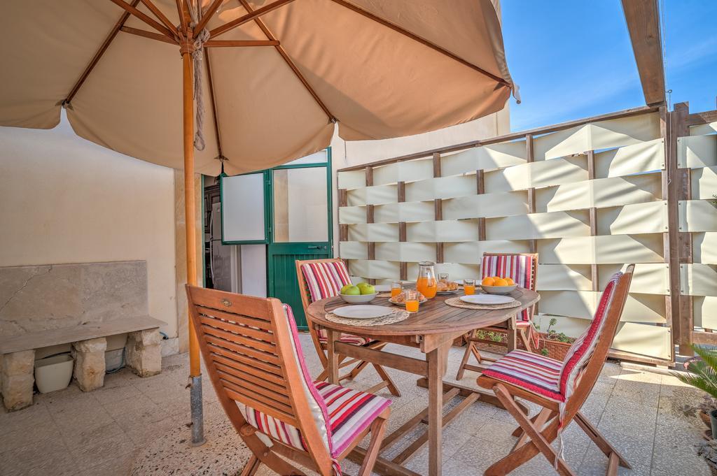 Appartamenti Pomelia Punta Secca Exterior foto